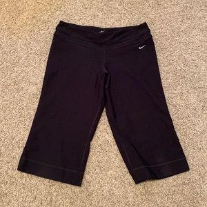 Nike Dri-fit Capri Legging Workout Pants - Large